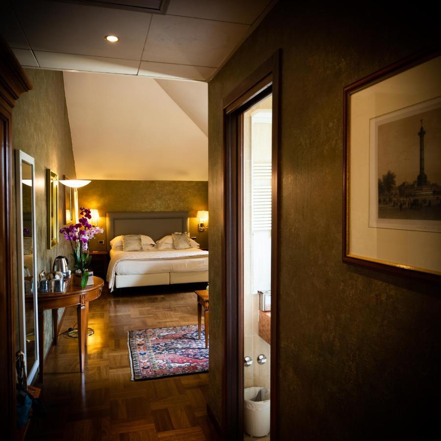 Hotel Palazzo Lovera Cuneo Buitenkant foto
