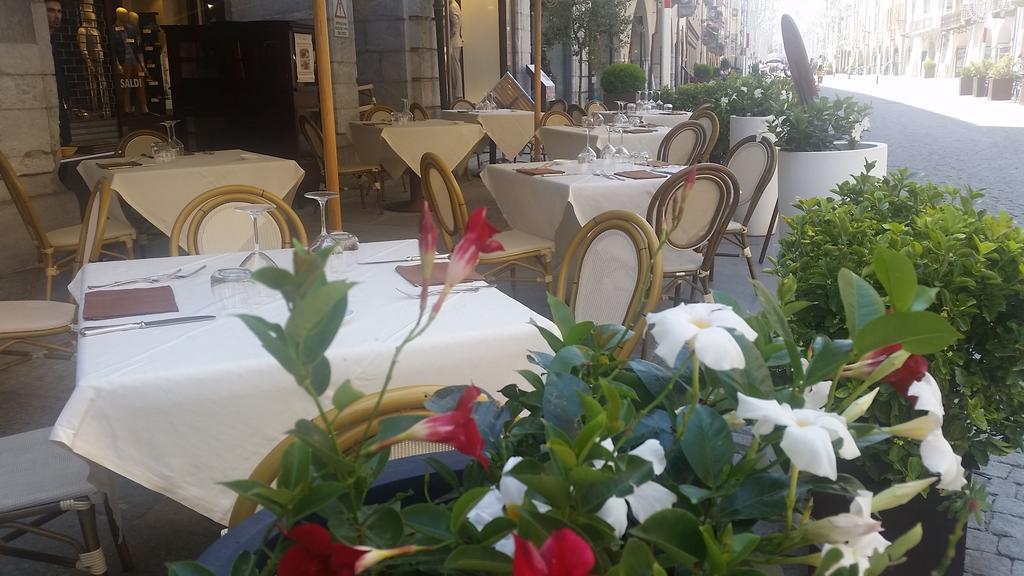 Hotel Palazzo Lovera Cuneo Buitenkant foto