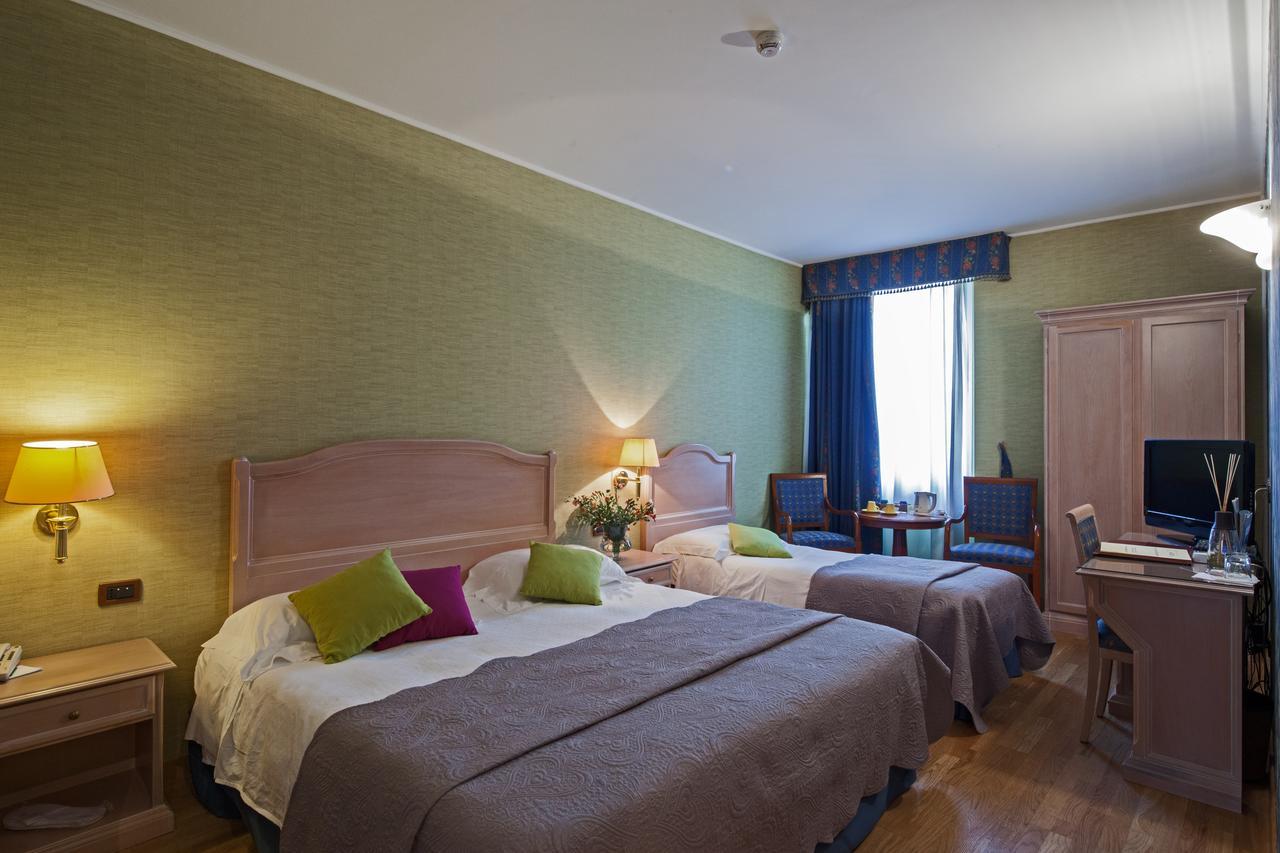 Hotel Palazzo Lovera Cuneo Buitenkant foto